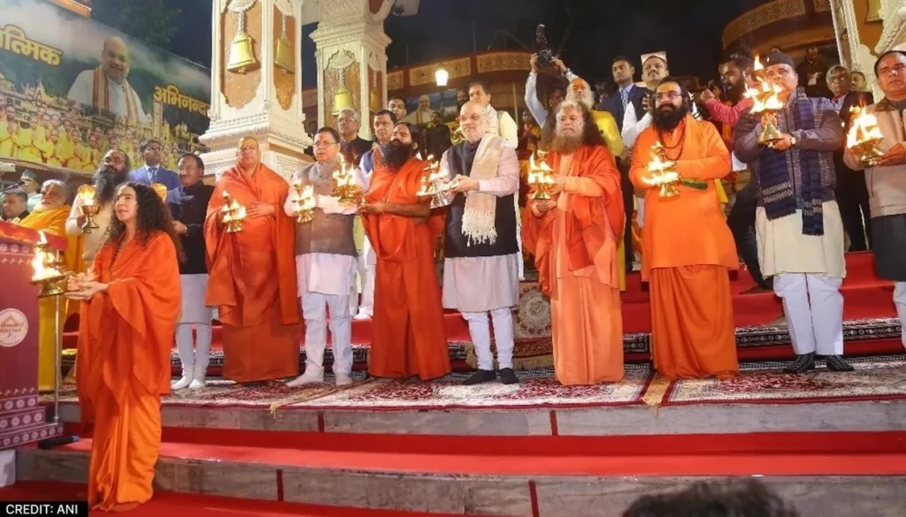 Uttarakhand: अमित शाह ने ऋषिकेश में गंगा आरती में लिया हिस्सा, की पूजा-अर्चना