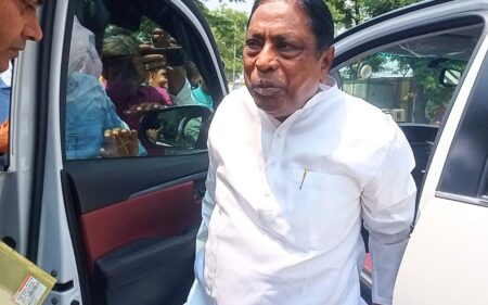 झारखंड के मंत्री आलमगीर आलम को ईडी ने किया गिरफ्तार, नोटों का पहाड़ मिलने के बाद ED का एक्शन