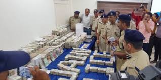 15 Crore Cash Found At IPL Bookie's Place