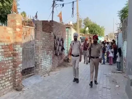 बठिंडा : पंजाब पुलिस ने गैंगस्टर लखबीर सिंह लांडा के ठिकानों पर की छापेमारी, 5 लोगों को हिरासत में लिया