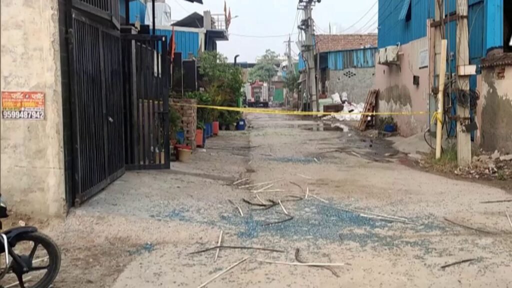 गुरुग्राम में फायरबॉल बनाने वाली फैक्ट्री में हुआ विस्फोट, दो लोगों की मौत