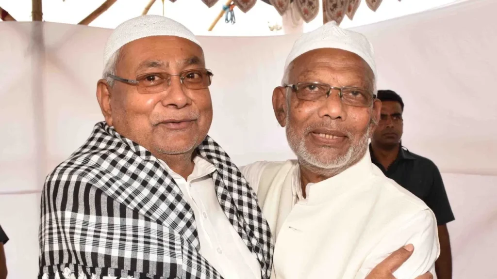 Nitish Kumar With BJP On Waqf Bill