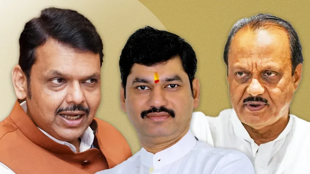 who will replace Munde in Fadnavis cabinet