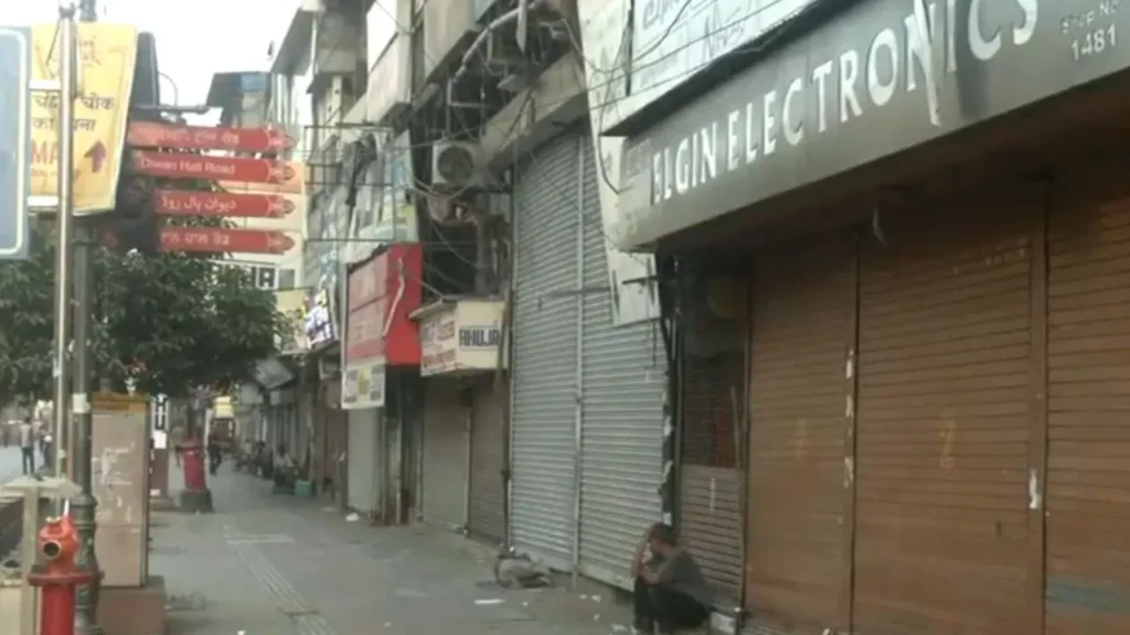 900 markets of Delhi are closed