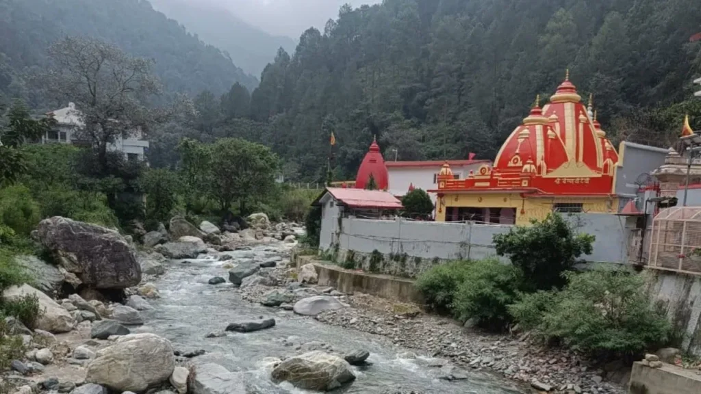 shuttle services for Kainchi Dham