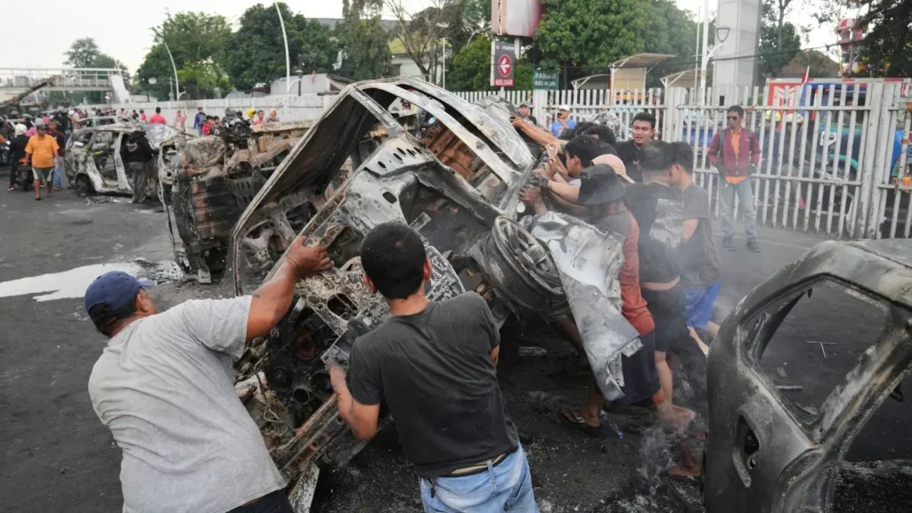 ruckus in Muslim country