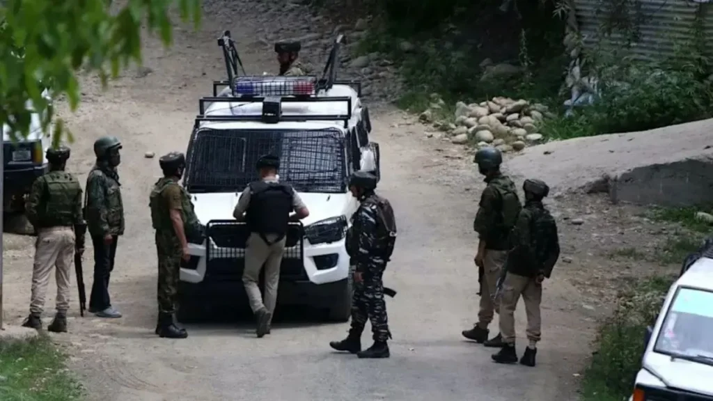 नौगाम धमाका केस : आतंकियों से कनेक्शन के शक में महिला डॉक्टर गिरफ्तार, अनंतनाग में हड़कंप Naugam blast case