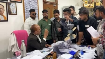 NSUI ruckus in Kalyan college