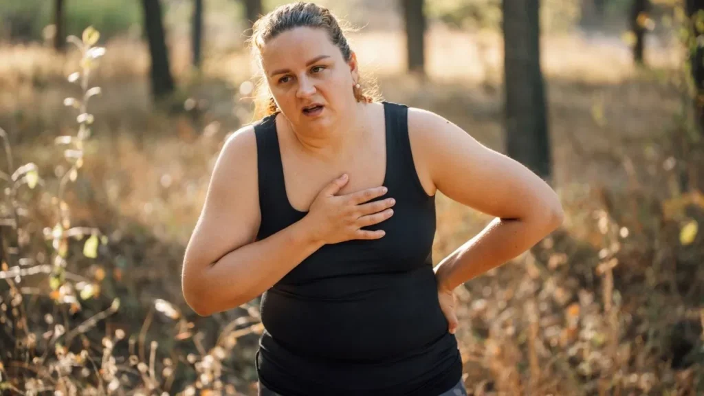 थोड़ा चलते ही सांस फूलना है खतरे की घंटी! एक्सपर्ट ने चेताया, रोज करें ये 3 काम, फेफड़े बनेंगे मजबूत shortness of breath