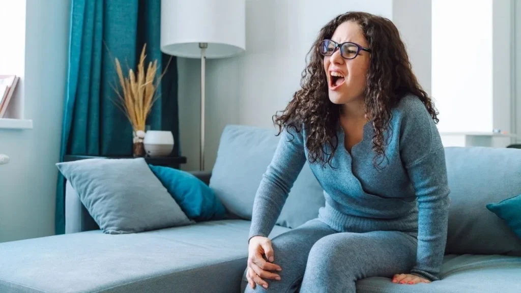 ठंड में घुटनों की देखभाल: दर्द से छुटकारा पाने के लिए योगा विशेषज्ञ के ये टिप्स अपनाएं knee care in winter