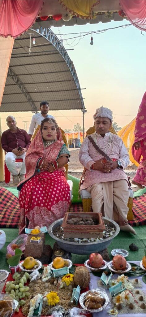 सोशल मीडिया पर परवान चढ़ा प्यार, 3.8 फीट की दुल्हन और 4.2 फीट के दूल्हे की बनी ‘परफेक्ट जोड़ी’ Viral Wedding