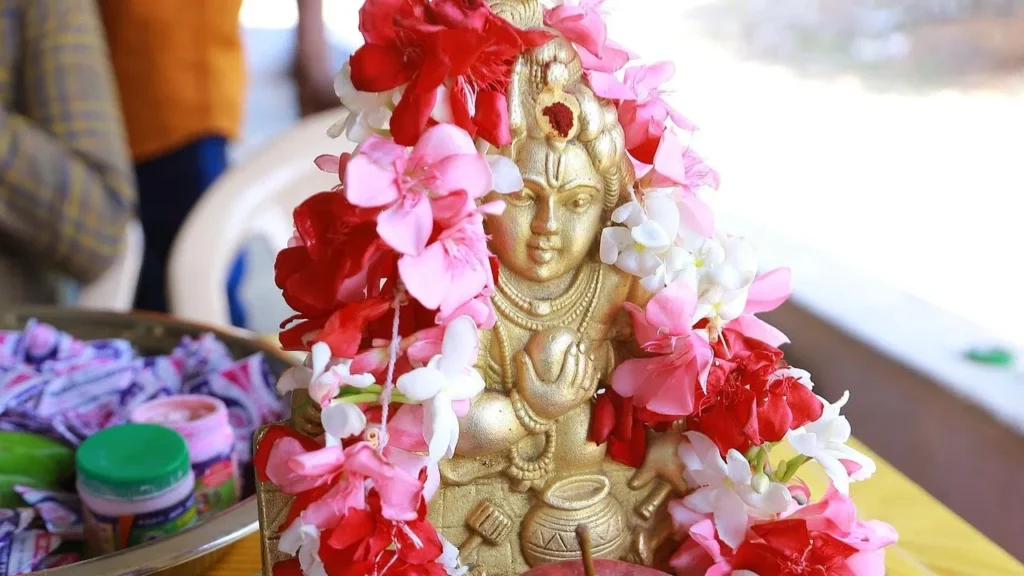 फुलेरा दूज 2026 : वैवाहिक जीवन में घुलेगी खुशियों की मिठास, पूजा में जरूर शामिल करें ये खास फूल phulera dooj 2026