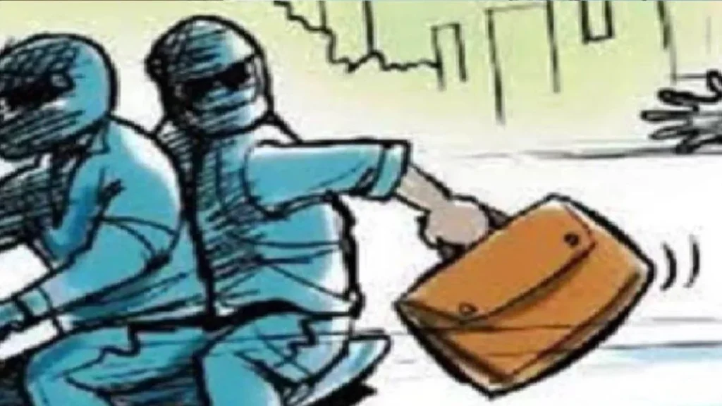 भिंड में दिनदहाड़े कट्टा अड़ाकर बड़ी लूट! लैपटॉप, बायोमैट्रिक मशीन और 1 लाख रुपये लेकर फरार हुए बदमाश