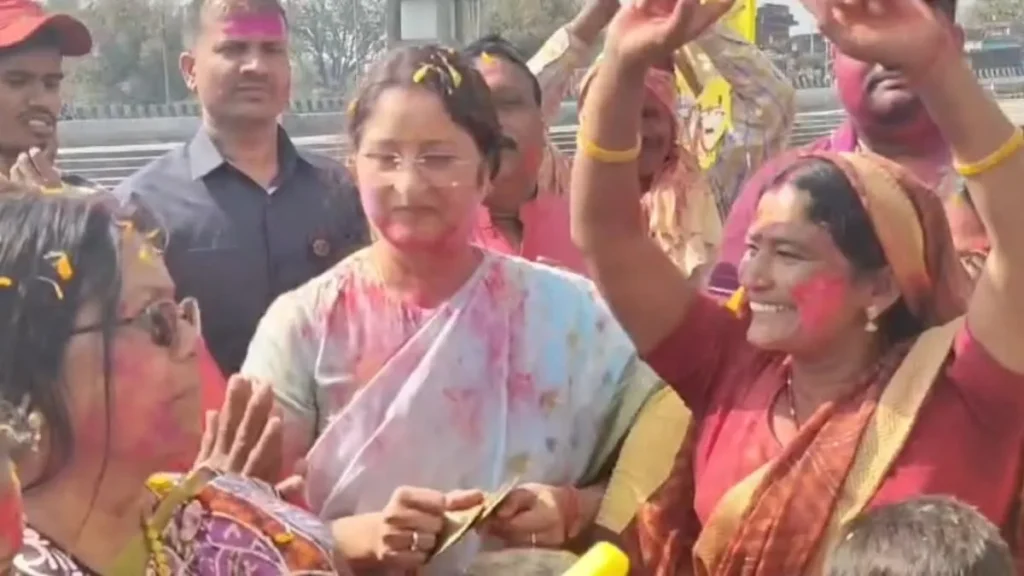 Annapurna Devi immersed in colors