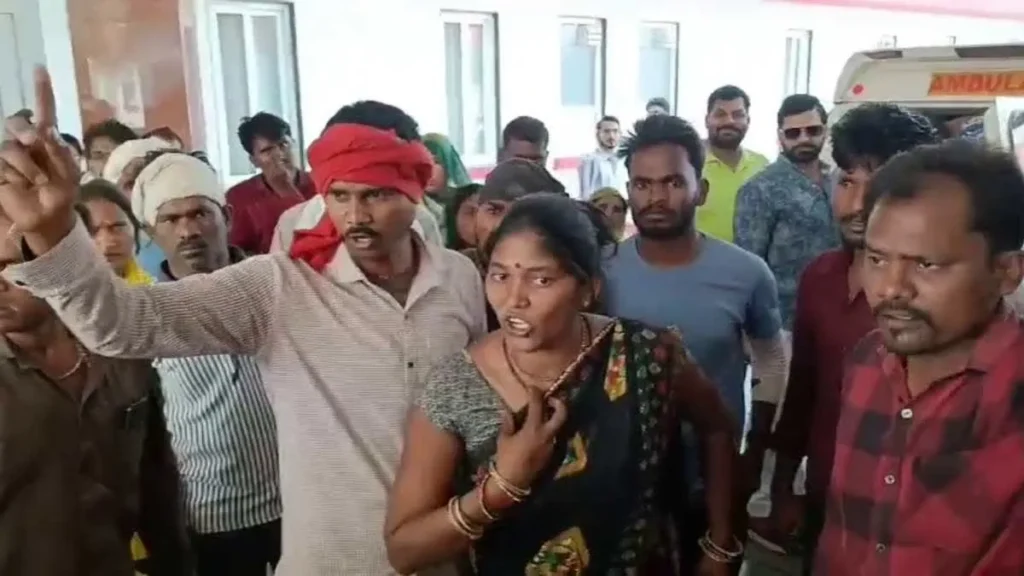 Satna Hospital News: सतना में किडनी चोरी का आरोप! ब्रेन ट्यूमर का होना था ऑपरेशन, मरीज के पेट में भी लगाया चीरा