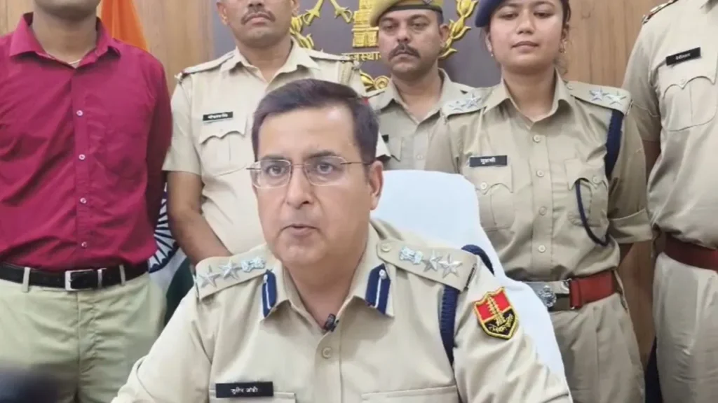 कर्ज ने बनाया ‘गैंगस्टर’! सरकारी मास्टर जी ने व्यापारियों से मांगी 1.40 करोड़ की फिरौती, पुलिस ने दबोचा debt made gangster