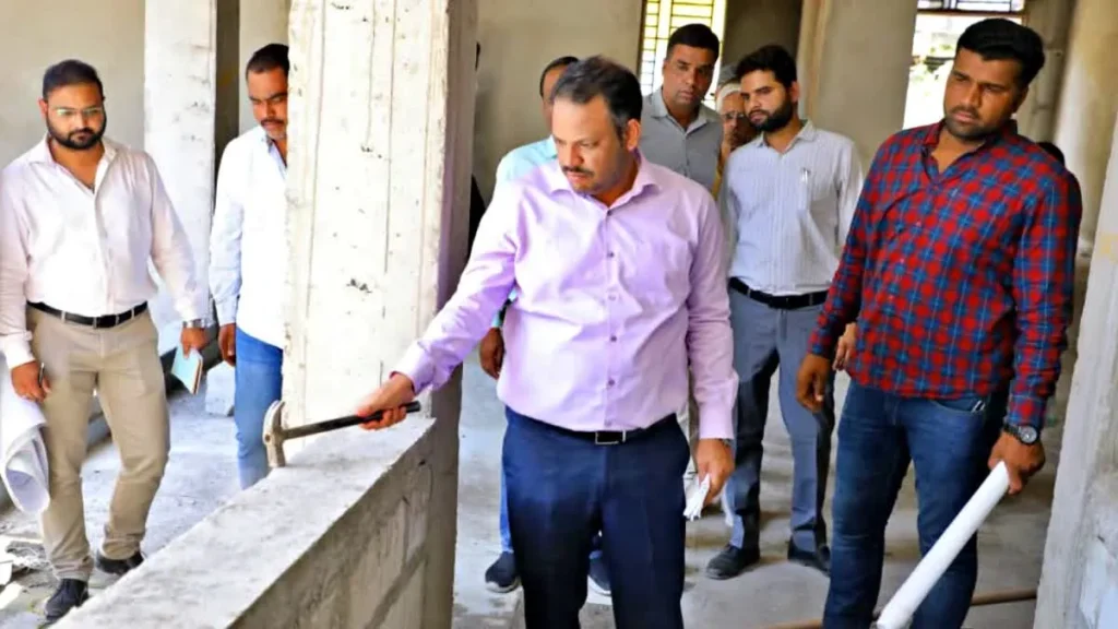 collector suddenly run with hammer