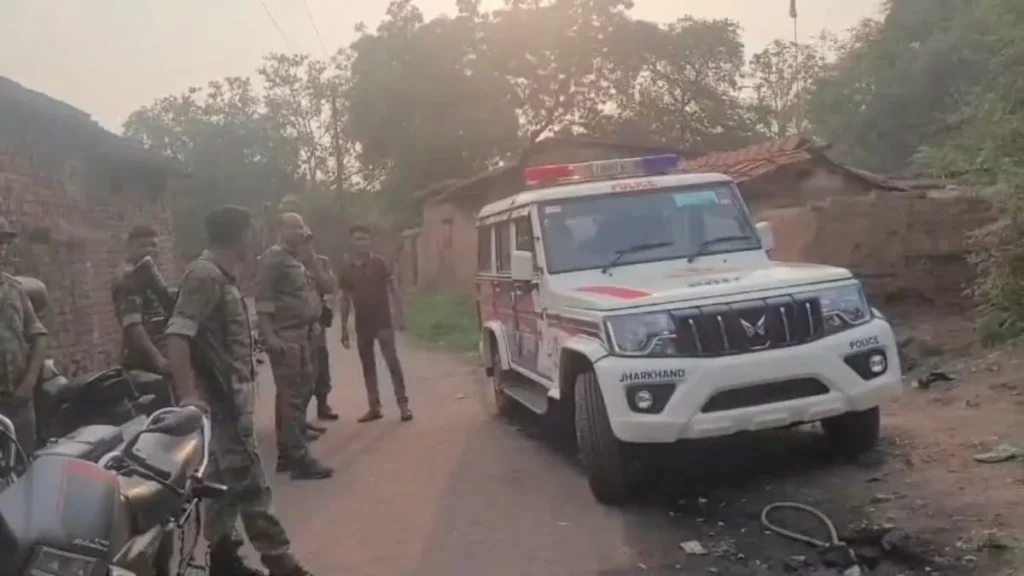 धनबाद में आजसू नेताओं की बैठक पर अचानक हमला; फायरिंग में युवक घायल, मची भगदड़ AJSU Meeting Attack