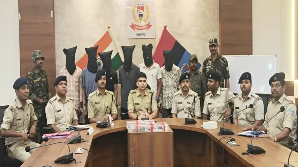 Ramgarh Crime News: राहुल दुबे गैंग का बड़ा खुलासा; पतरातू में बड़ी वारदात की योजना बनाते 6 अपराधी गिरफ्तार