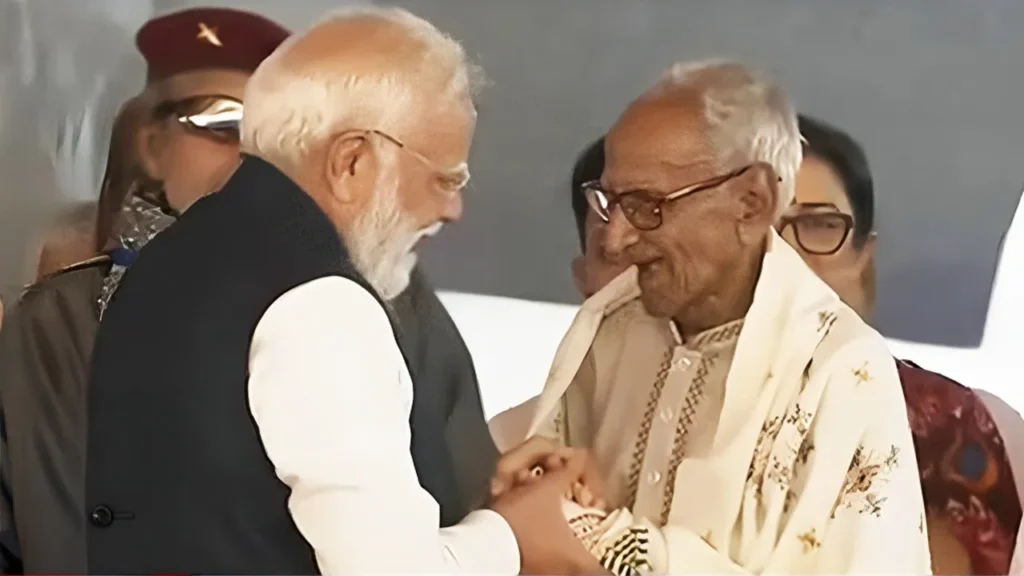 Who is Makhanlal Sarkar