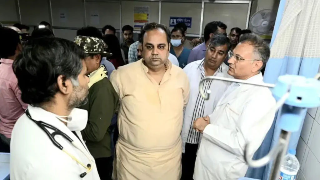 Ayushman Bharat Delhi: दिल्ली में 7.72 लाख से ज्यादा आयुष्मान कार्ड जारी; 10 लाख तक का मिल रहा कैशलेस इलाज