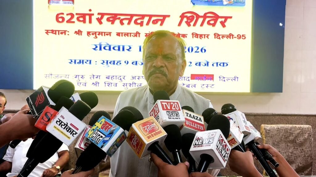 विश्व रक्तदाता दिवस पर सनातनी विनोद बिंदल की प्रेरणा से श्री हनुमान बालाजी मंदिर के 62वें रक्तदान शिविर में 305 यूनिट रक्त संग्रहित