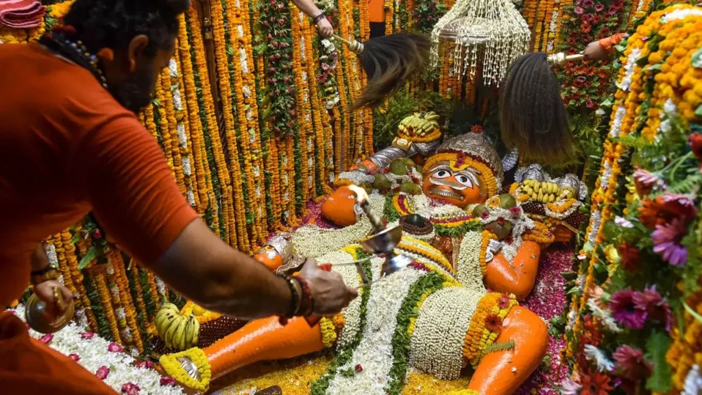 आज छठा बड़ा मंगल; सर्वार्थ सिद्धि योग में करें ये उपाय, हनुमान जी की बरसेगी कृपा today is sixth bada mangal