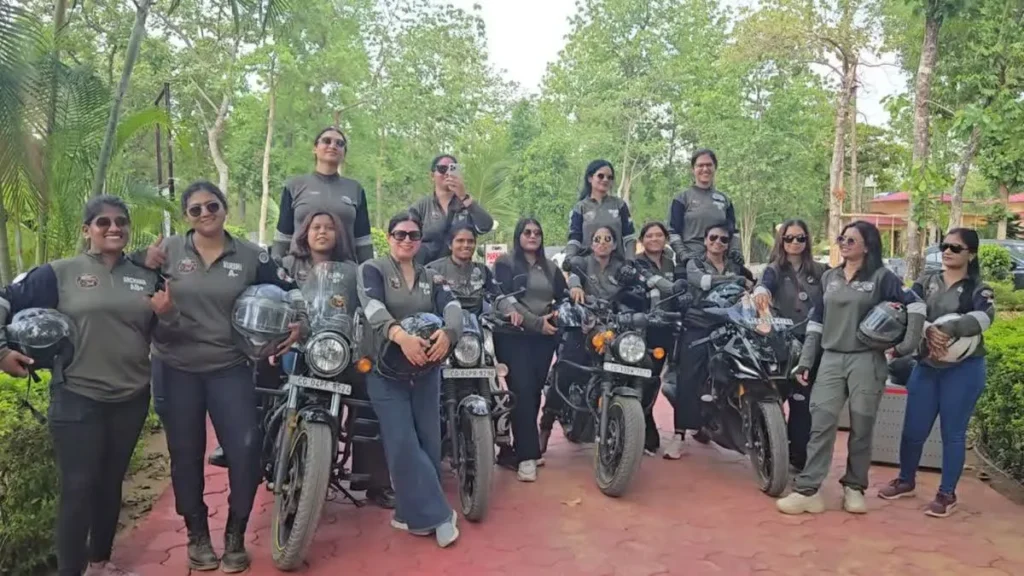 रायपुर से बारनवापारा तक महिला बाइकर्स की ऐतिहासिक राइड; सड़क सुरक्षा का दिया संदेश Women Bikers in Chhattisgarh