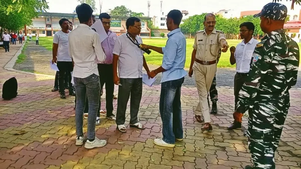 JPSC Jharkhand Eligibility Test 2024: रांची के 5 केंद्रों पर शांतिपूर्ण तरीके से संपन्न हुई परीक्षा, 3000 अभ्यर्थी हुए शामिल
