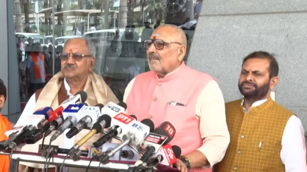Giriraj Singh in Raipur