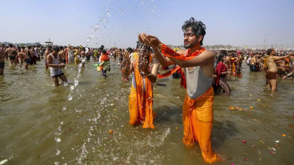 आज है परमा एकादशी; भगवान विष्णु को प्रसन्न करने के लिए लगाएं इन खास चीजों का भोग Parama Ekadashi
