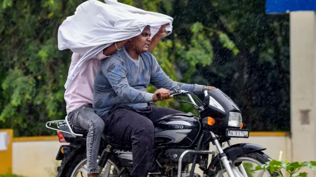 Delayed Monsoon in Delhi: इस बार समय पर नहीं आएगा मानसून? मौसम विभाग ने गर्मी से राहत पर दिया बड़ा अपडेट