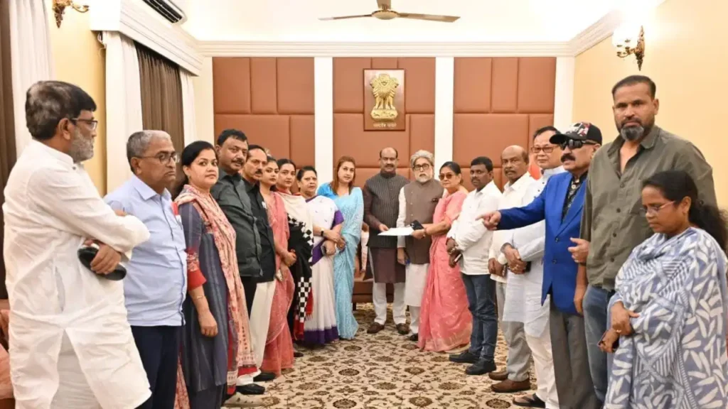 TMC Political Crisis: टीएमसी के 20 बागी सांसदों का ‘नेशनलिस्ट सिटिजन्स पार्टी’ में विलय; एनडीए को देंगे समर्थन