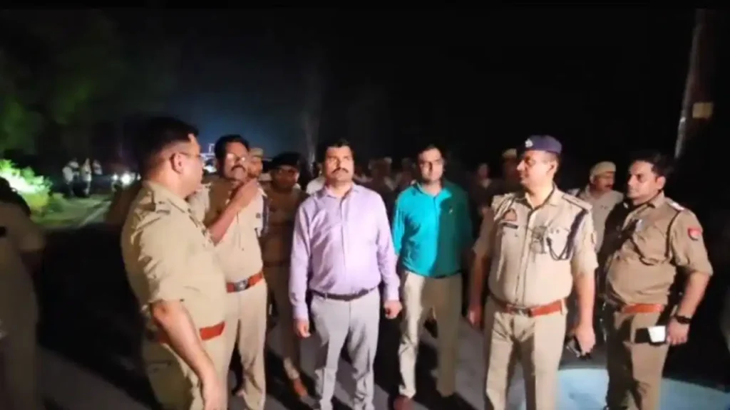 Etah Road Accident