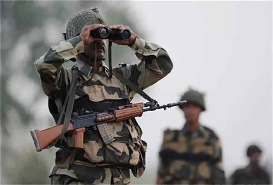 अटारी बॉर्डर पर BSF का बड़ा एक्शन: संदिग्ध घुसपैठिया गोलीबारी में ढेर, राष्ट्रीयता की जांच जारी