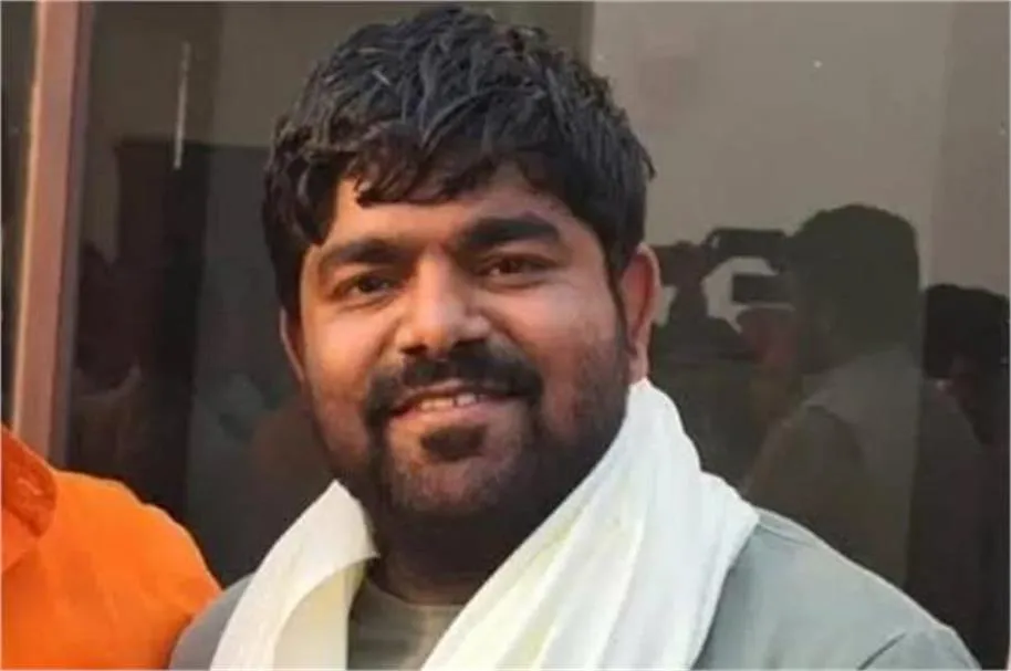 मोनू मानेसर को फिर मिली जान से मारने की धमकी! 100 गोलियां मारने और बम से उड़ाने की बात कही Monu Manesar received death threats