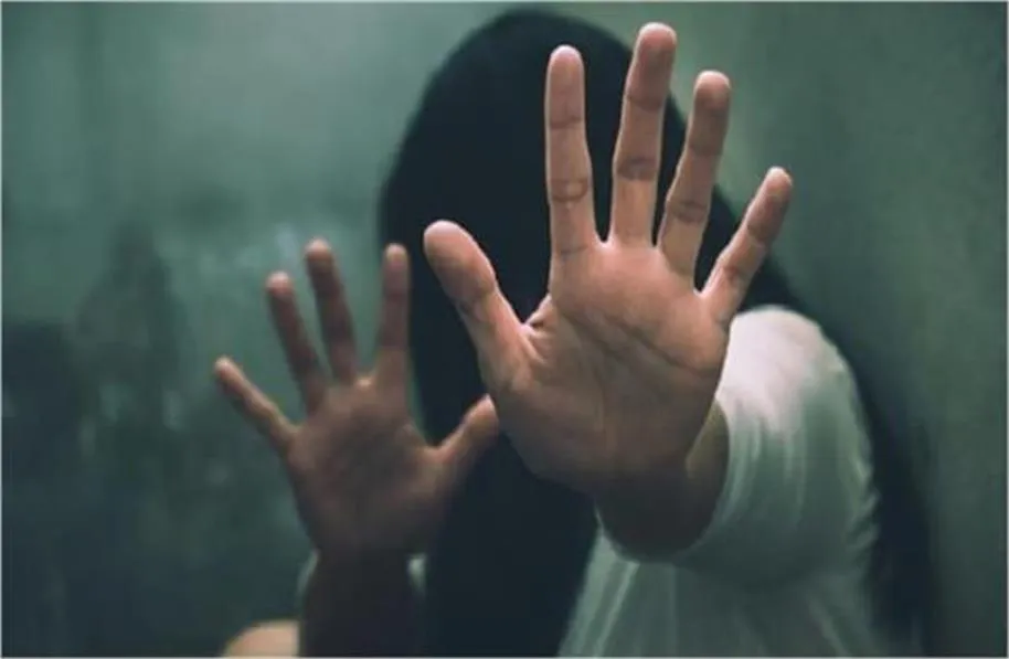 लुधियाना के रेडिसन ब्लू होटल में NRI युवती से दुष्कर्म का प्रयास! ढोंगी पंडित बोला- “तेरे अंदर भूत है”, FIR दर्ज attempt to rape