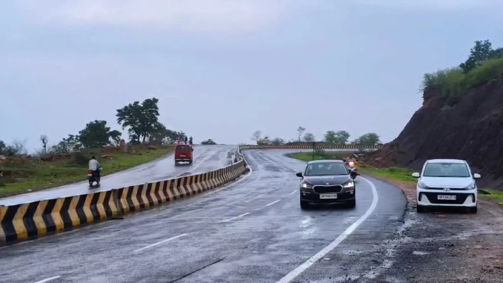 रीवा के सोहागी पहाड़ में डिलीवरी बैग में मिला युवक का क्षत-विक्षत शव: इलाके में सनसनी, डिलीवरी बॉय होने की आशंका