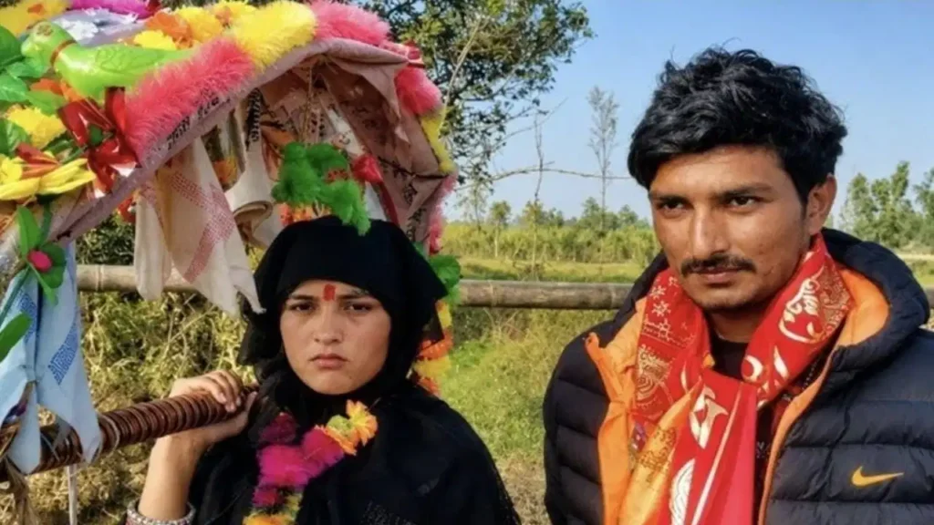 संभल में बुर्का पहनकर कांवड़ यात्रा निकालने की घोषणा पर विवाद, SDM कोर्ट ने दंपती को 20-20 हजार के मुचलके पर किया पाबंद