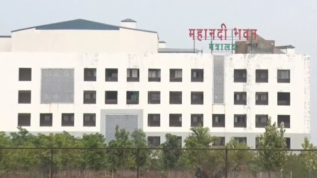 छत्तीसगढ़ में 10 IFS अफसरों के तबादले: इंद्रावती और गुरु घासीदास टाइगर रिजर्व में नए पदस्थापन, देखें पूरी लिस्ट
