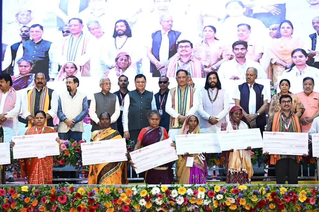Chhattisgarh Shramik Yojana: ई-बाइक और ई-रिक्शा पर मिलेगी बड़ी सब्सिडी; सीएम विष्णुदेव साय ने की 3 बड़ी घोषणाएं