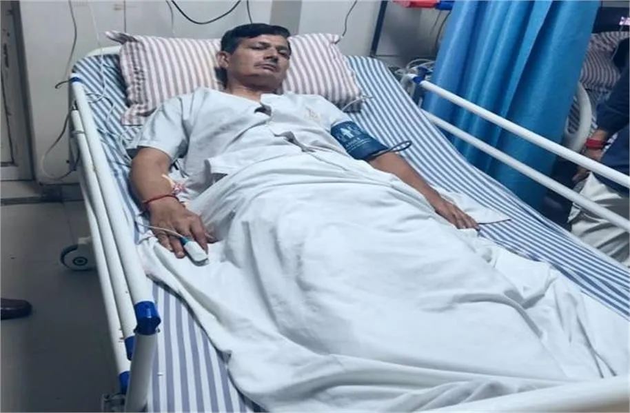 Ganaur Accident News: हल्दाना बॉर्डर पर ड्यूटी के दौरान तेज रफ्तार कार ने पुलिसकर्मी को मारी टक्कर, पैर की हड्डी टूटी