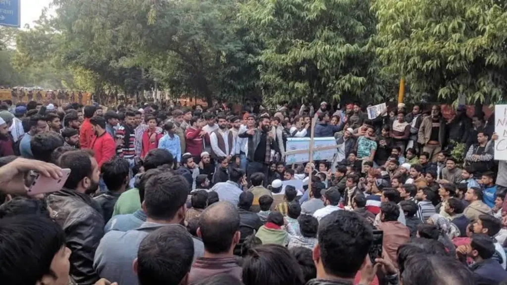 जामिया यूनिवर्सिटी के छात्रों की बड़ी जीत, 18 दिन बाद खत्म हुई भूख हड़ताल; प्रशासन ने मानी सभी मांगें Jamia Millia Islamia Protest Ends